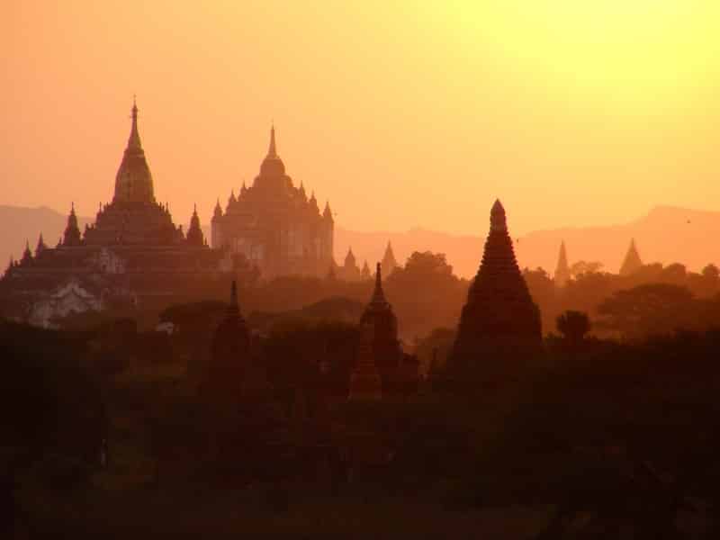 coucher de soleil Birmanie bagan