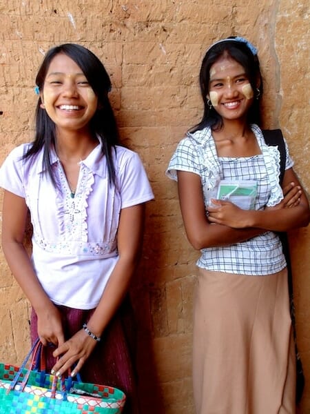 jeune fille birmanes bagan