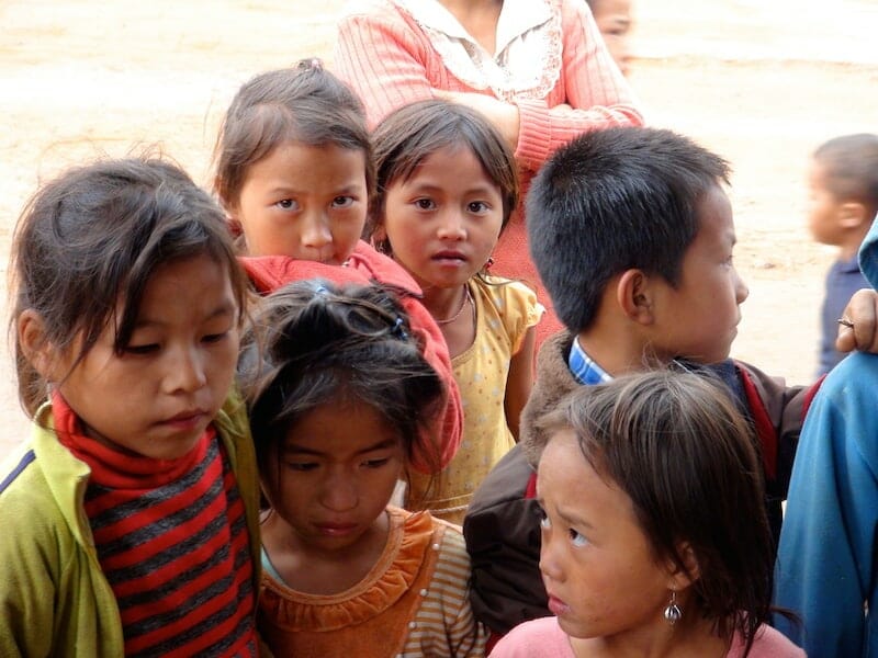 groupe enfants thakhek laos