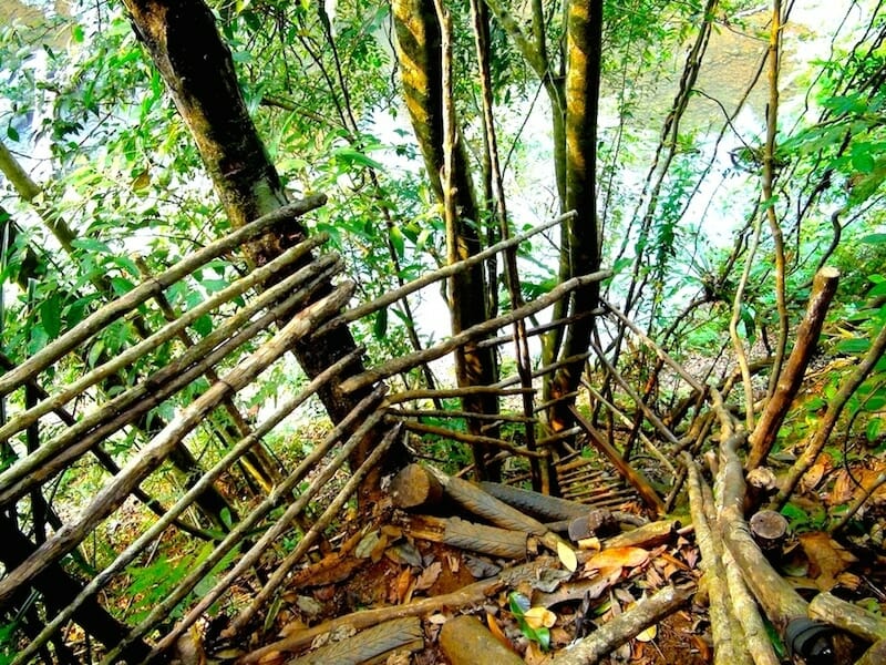 acces aux cascades Laos