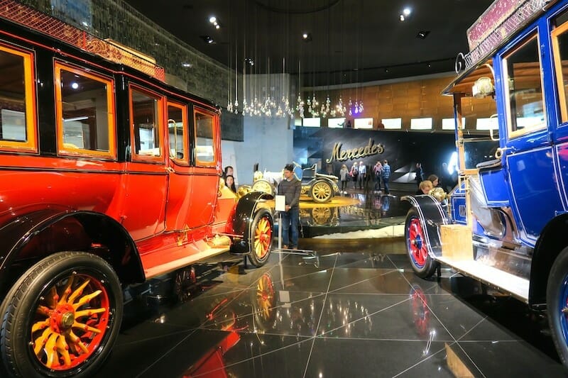 musee mercedes stuttgart