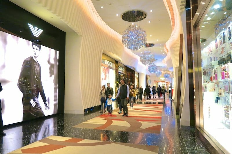 macao shopping casino