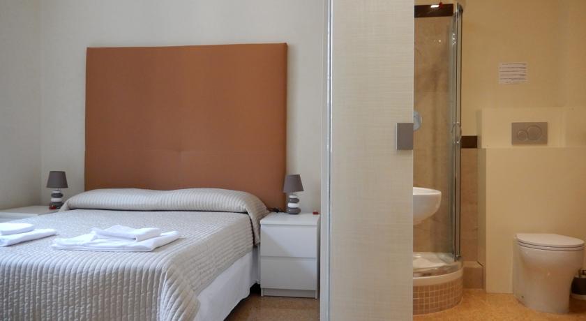 hotel rome 900 liberty centre historique