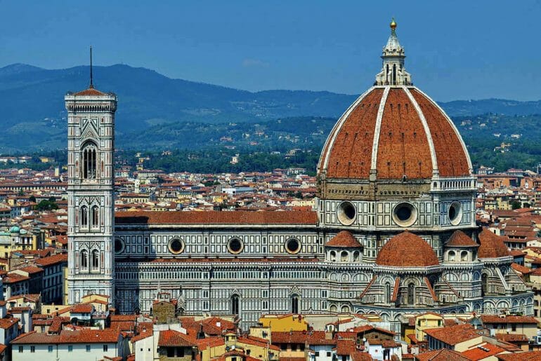 Visiter Florence et ses 12 lieux incontournables visiter cathedrale florence duomo santa maria del flore