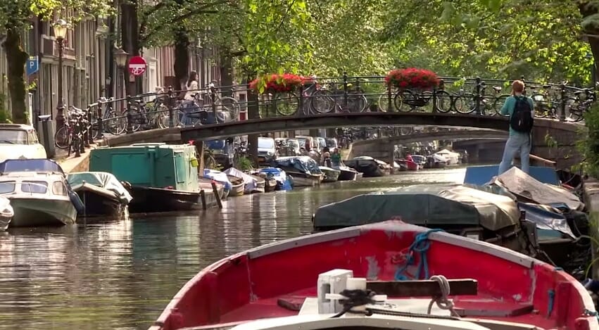 Que Faire à Amsterdam : Les Lieux Incontournables Et Insolites (en Vidéo)